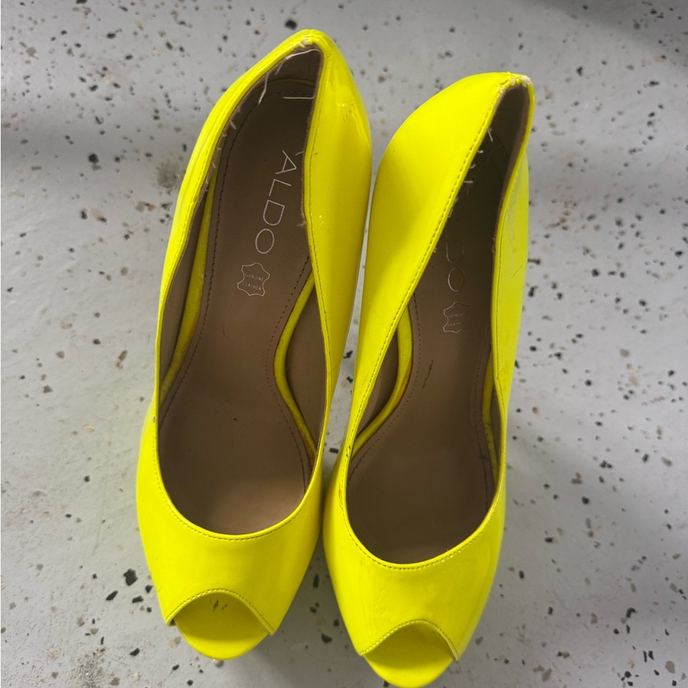 Aldo Bright Yellow Peep Toe Heels